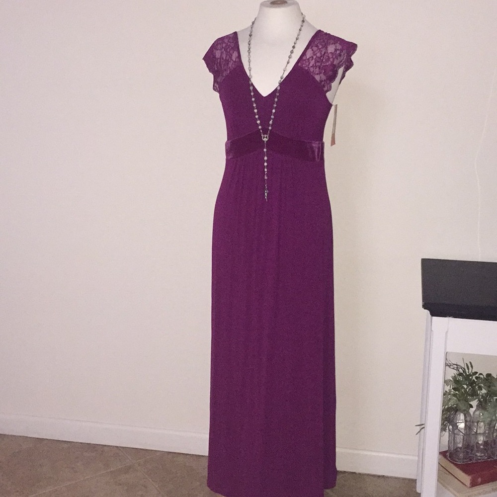 Gilligan & O’Malley Maxi sleepwear in purple.
